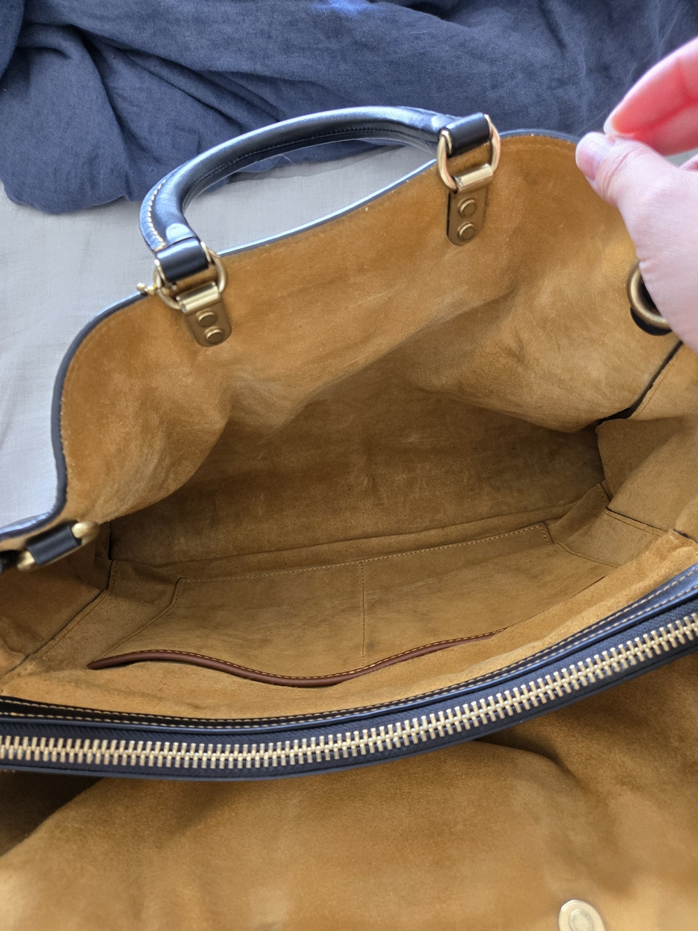*RETIRED* Coach Rogue 39 Pebbled Leather Black - Picture 3 of 8